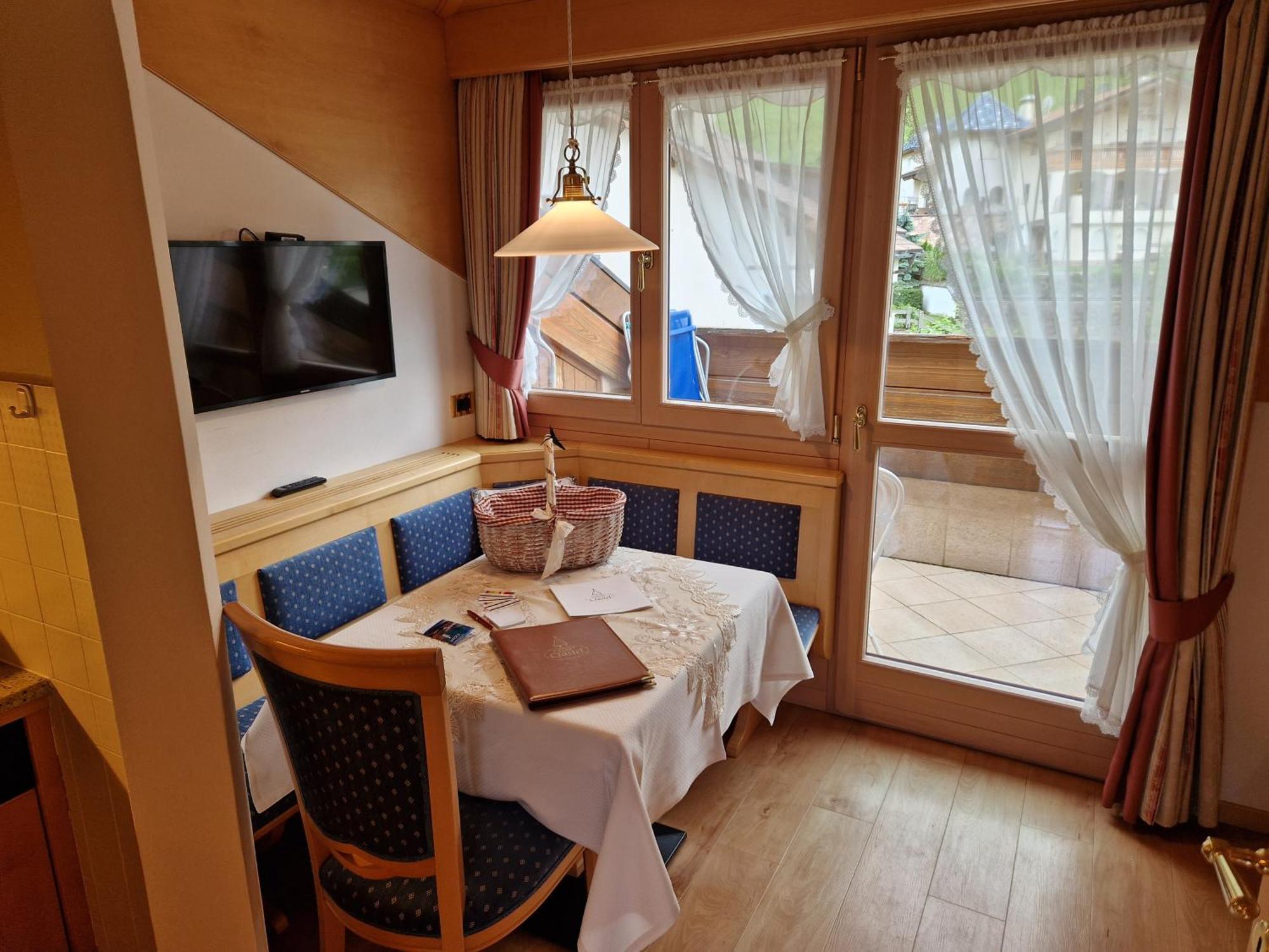 Residence Ciastel Ortisei Eksteriør bilde